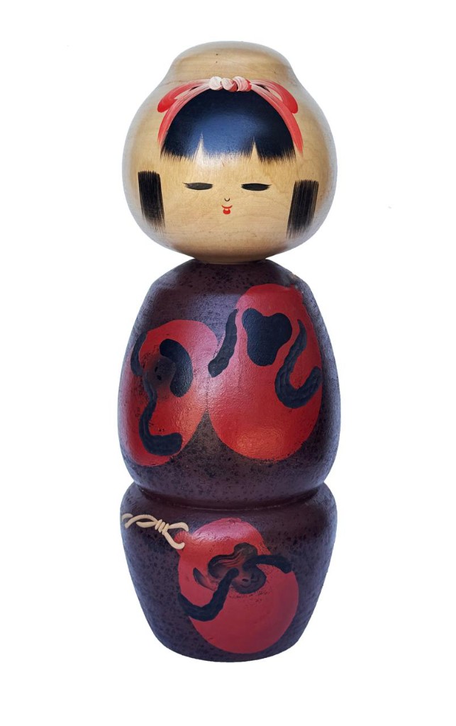 Poupée kokeshi artisanale en bois peint